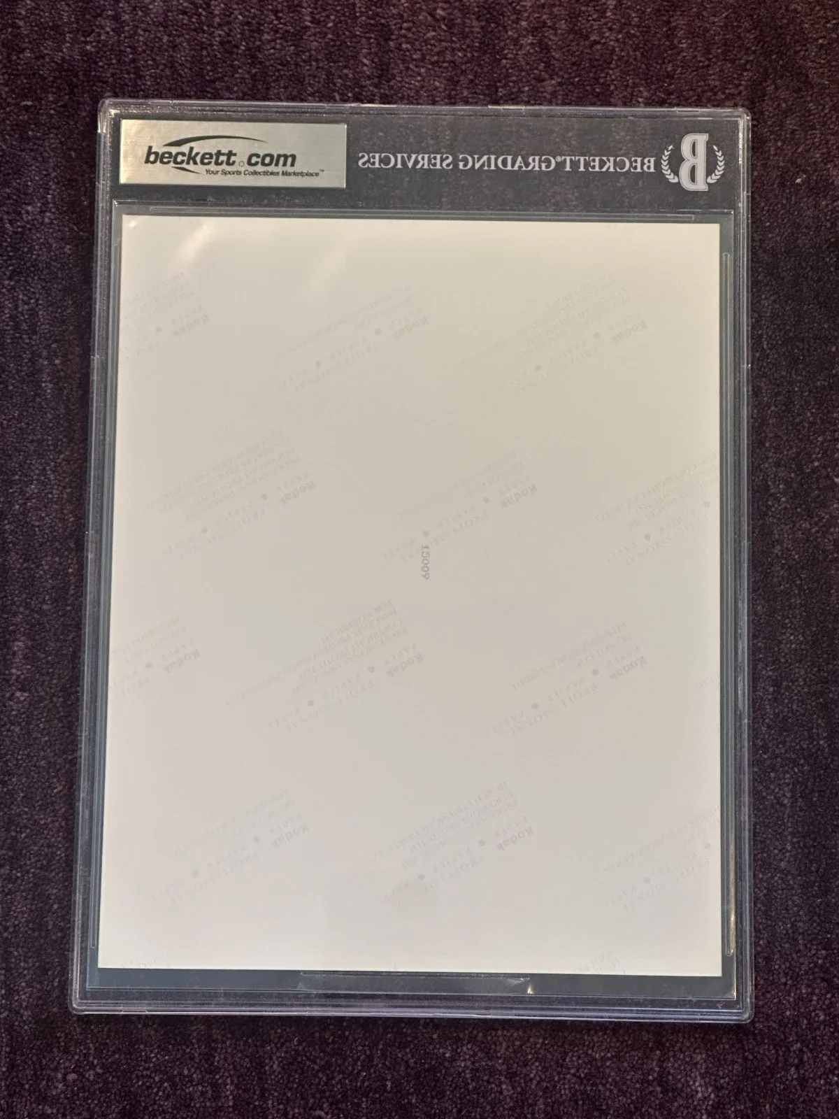 JODIE FOSTER — JODIE FOSTER Signed 8 X 10 PHOTO Beckett Encapsulated, изображение 3