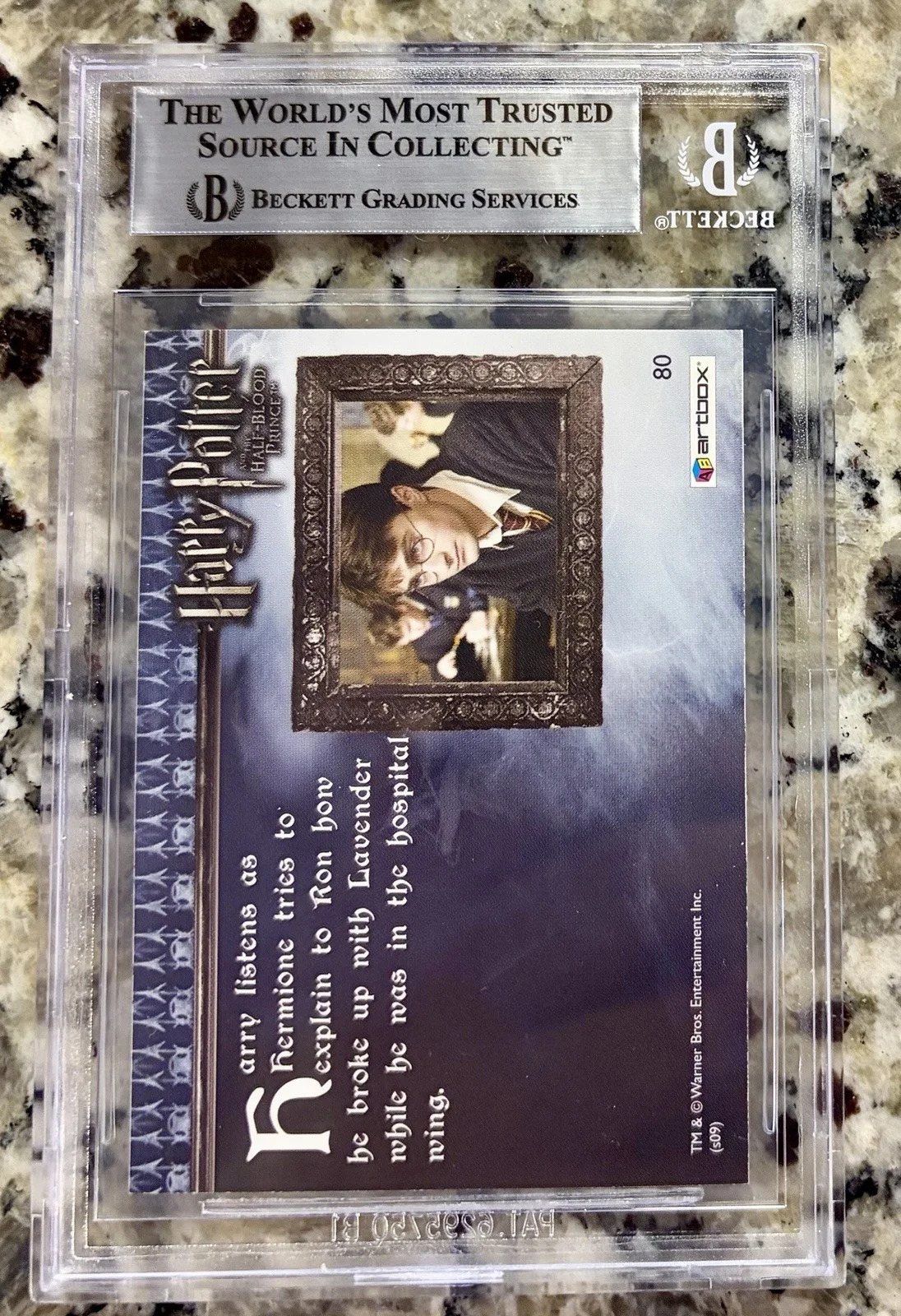 Daniel Radcliffe — Daniel Radcliffe SIGNED Harry Potter 2009 Artbox Trading Card #80- BGS COA, image 4