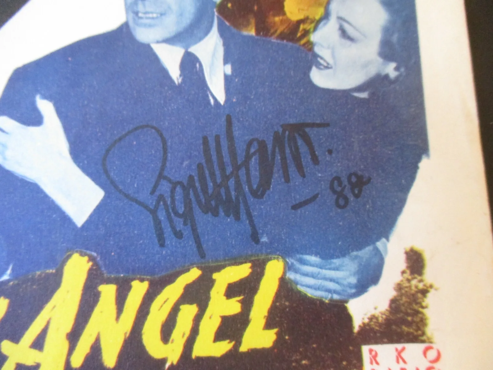CLAIRE TREVOR, SIGNE HASSO — CLAIRE TREVOR SIGNE HASSO Original Vintage SIGNED AUTOGRAPHED Noir Lobby Card, image 3