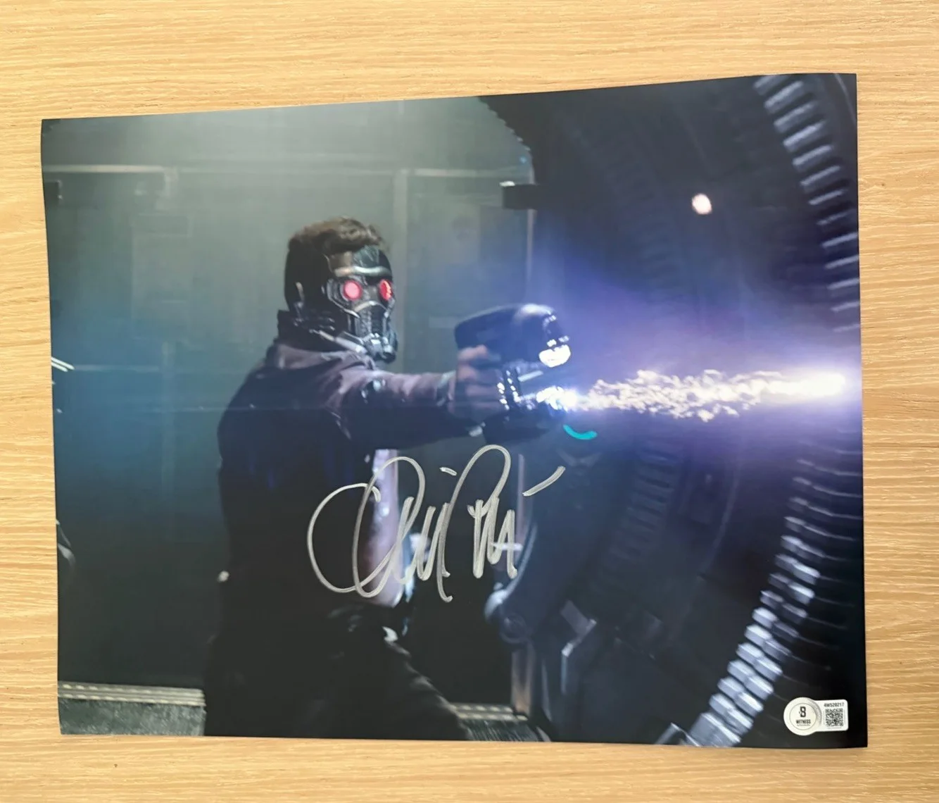 Chris Pratt — CHRIS PRATT SIGNED GUARDIANS OF THE GALAXY STAR LORD 11X14 PHOTO BECKETT BAS