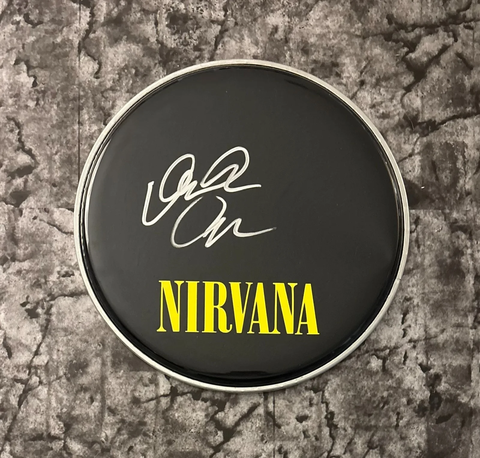 GFA Nirvana Band Drummer * DALE CROVER * Signed 10" Drumhead EXACT PROOF COA, image 3
