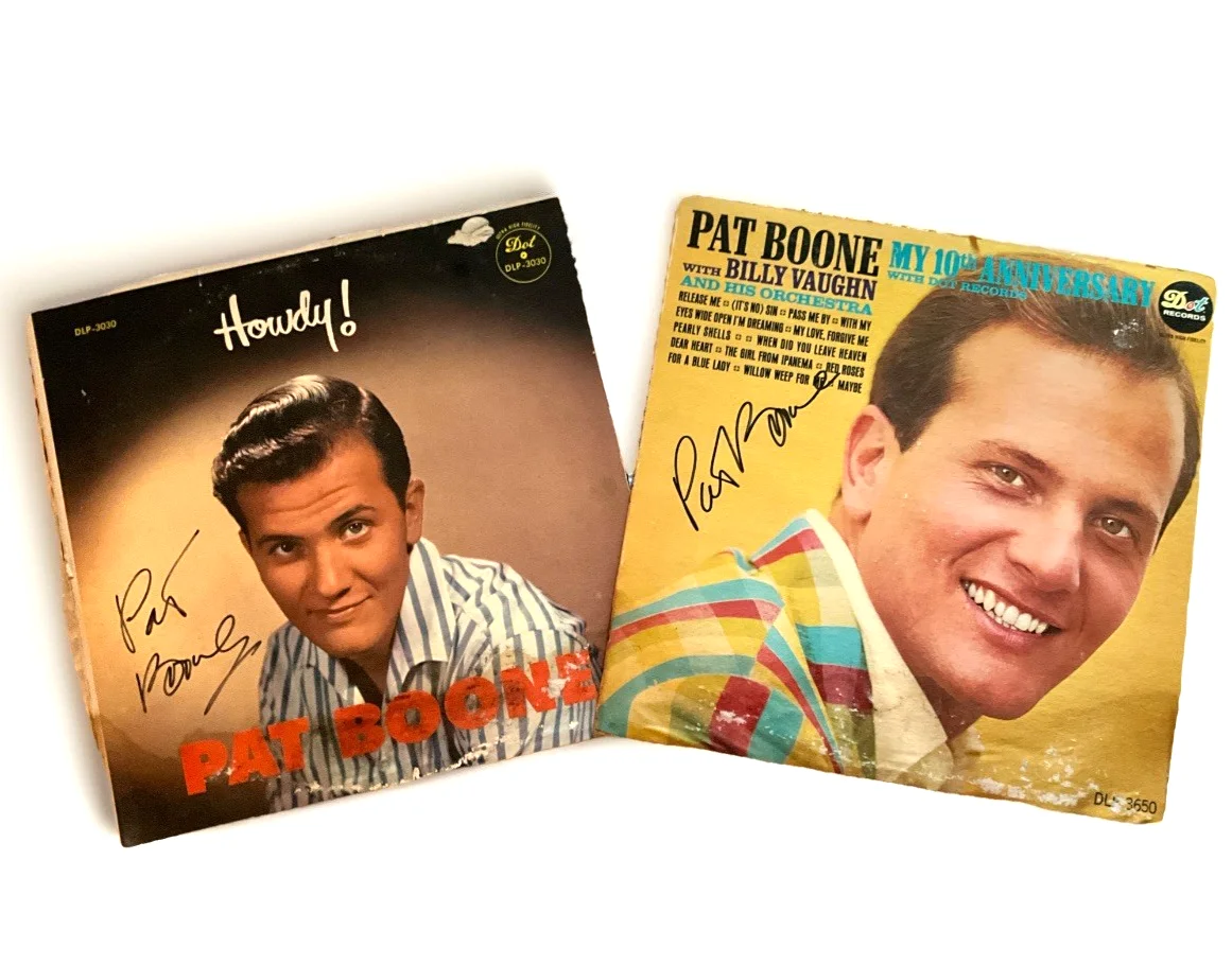 Lot Of 2 Signed Pat Boone Vinyl Record Albums Howdy! & 10th Anniversary, изображение 3