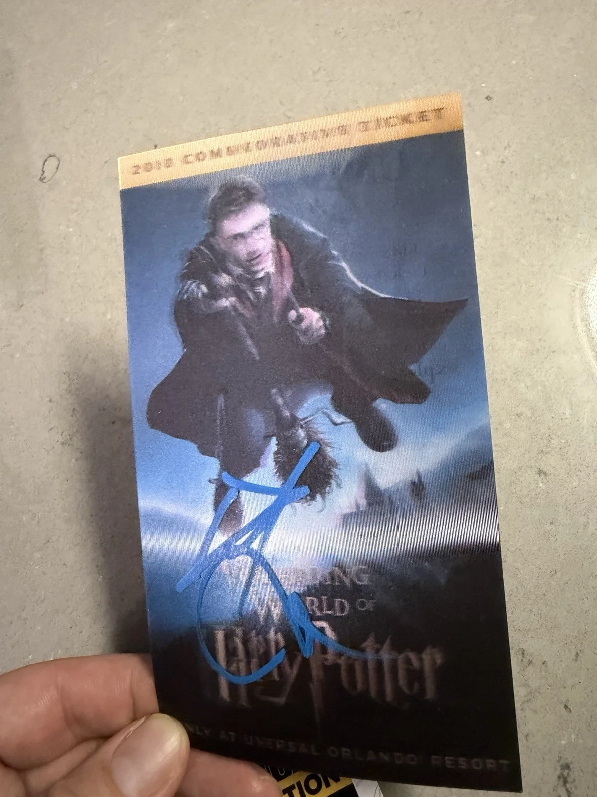 Daniel Radcliffe — UNIVERSAL STUDIOS DANIEL RADCLIFFE SIGNED HARRY POTTER GRAND OPENING TICKET JSA, image 3