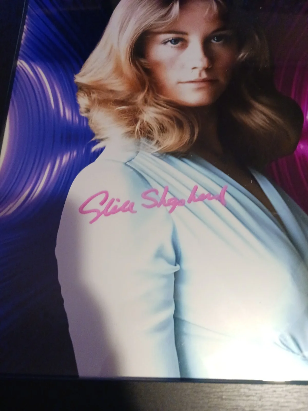 Cybill Shepard Framed 12x14 Signed Photo. JSA Certified, image 2