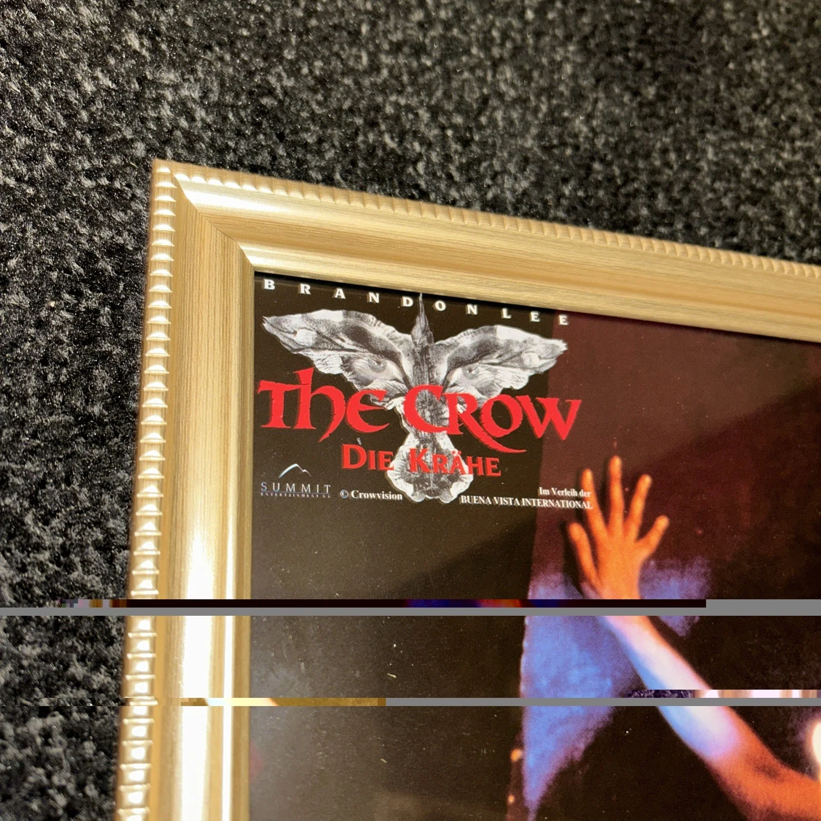 FRAMED SHELLY LOFT SCENE THE CROW VINTAGE GERMAN LOBBY CARD 11x8 BRANDON LEE/4, изображение 2