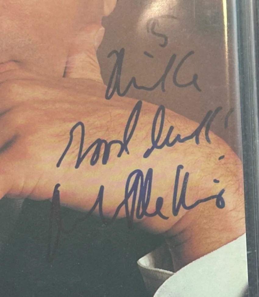 ROBERT DE NIRO — ROBERT DE NIRO Signed Jan 1991 GQ Magazine BAS Beckett & Encapsulated NO Label, изображение 2
