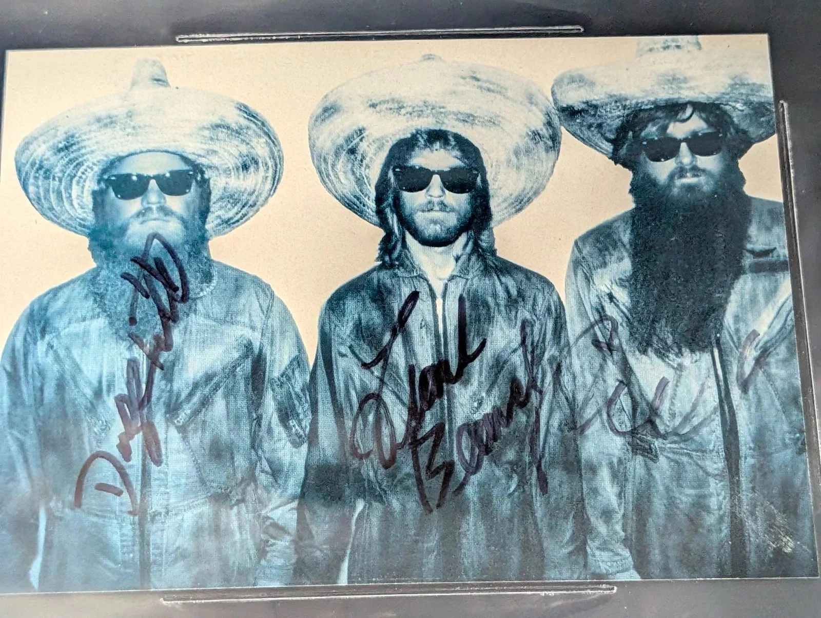 ZZ TOP signed photo BECKETT encapsulated BILLY GIBBONS~DUSTY HILL~FRANK BEARD, изображение 2