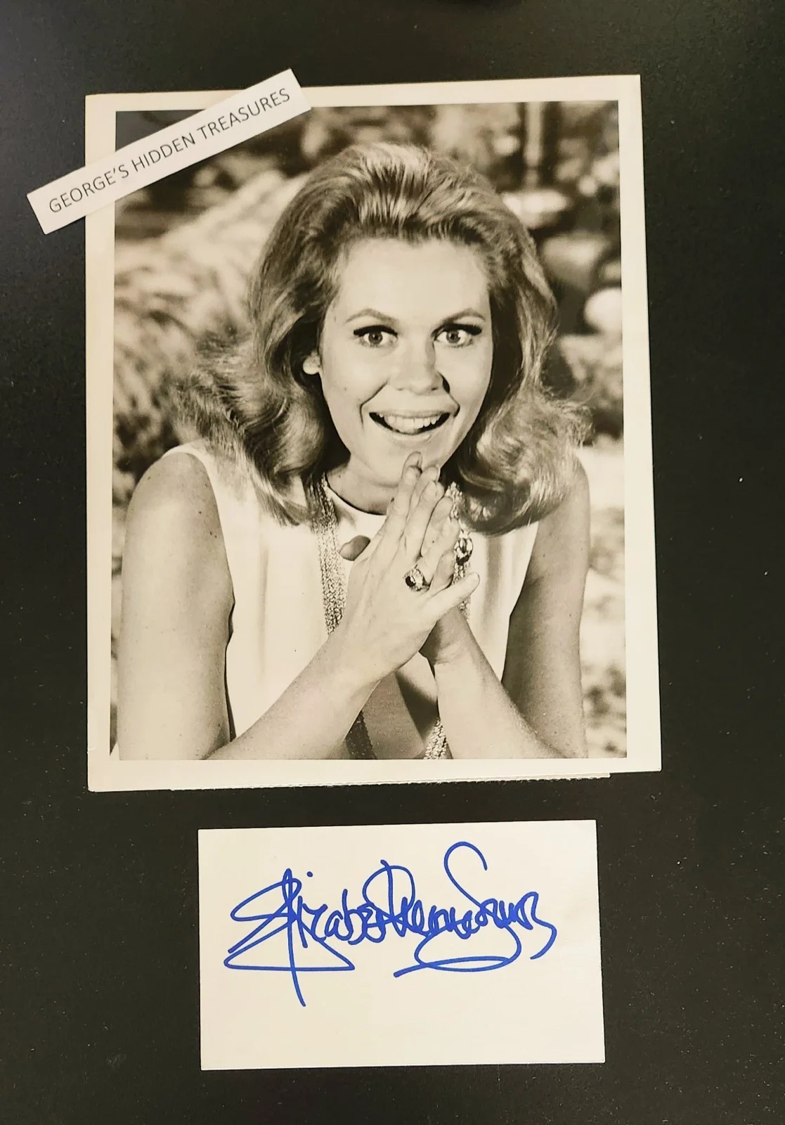 ELIZABETH MONTGOMERY — ELIZABETH MONTGOMERY signed autograph **IN PERSON** 3x5 card w/8x10 "BEWITCHED"