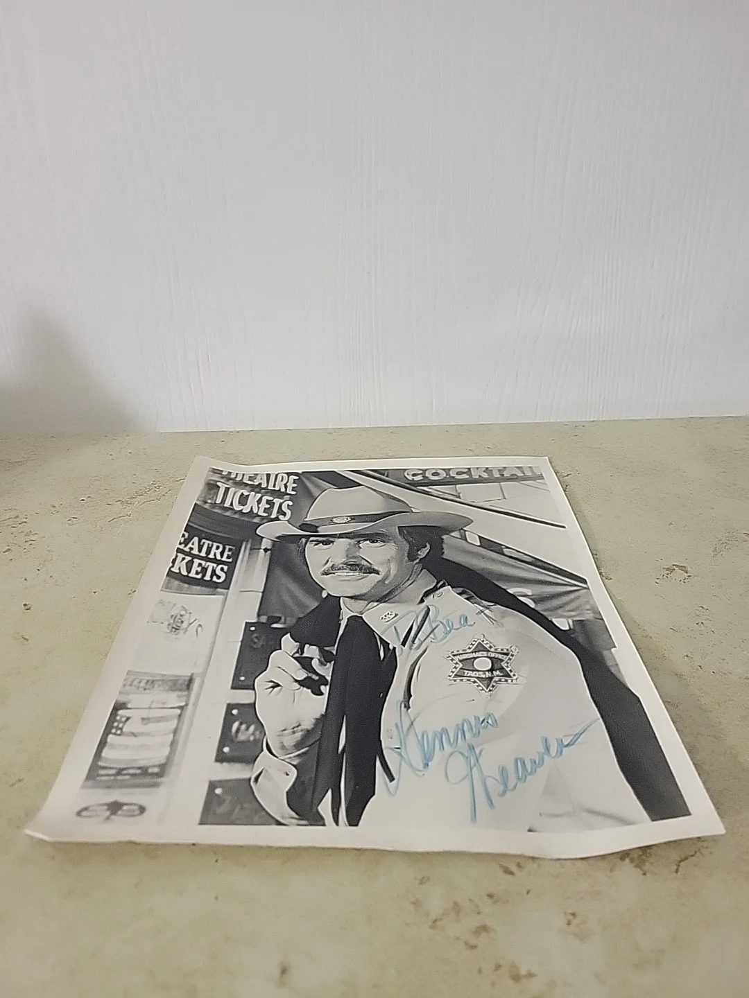DENNIS WEAVER — DENNIS WEAVER, SIGNED 8X10 PHOTO, McLEOD, GUNSMOKE, DR. BUCK JAMES, MOVIES. COA, изображение 3
