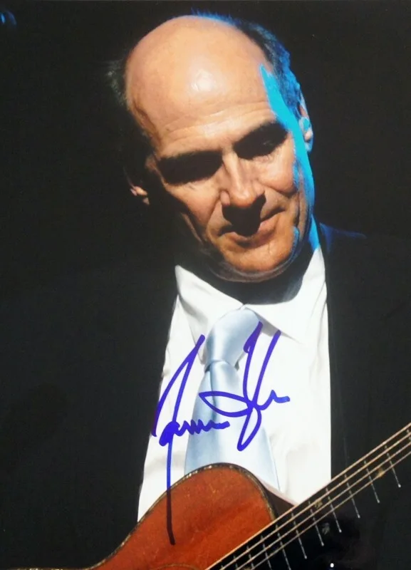 Huge 11x14 JAMES TAYLOR Signed Photo w/ Beckett COA, Carly Simon, "Fire & Rain", изображение 2