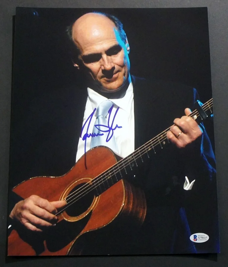 Huge 11x14 JAMES TAYLOR Signed Photo w/ Beckett COA, Carly Simon, "Fire & Rain", изображение 4