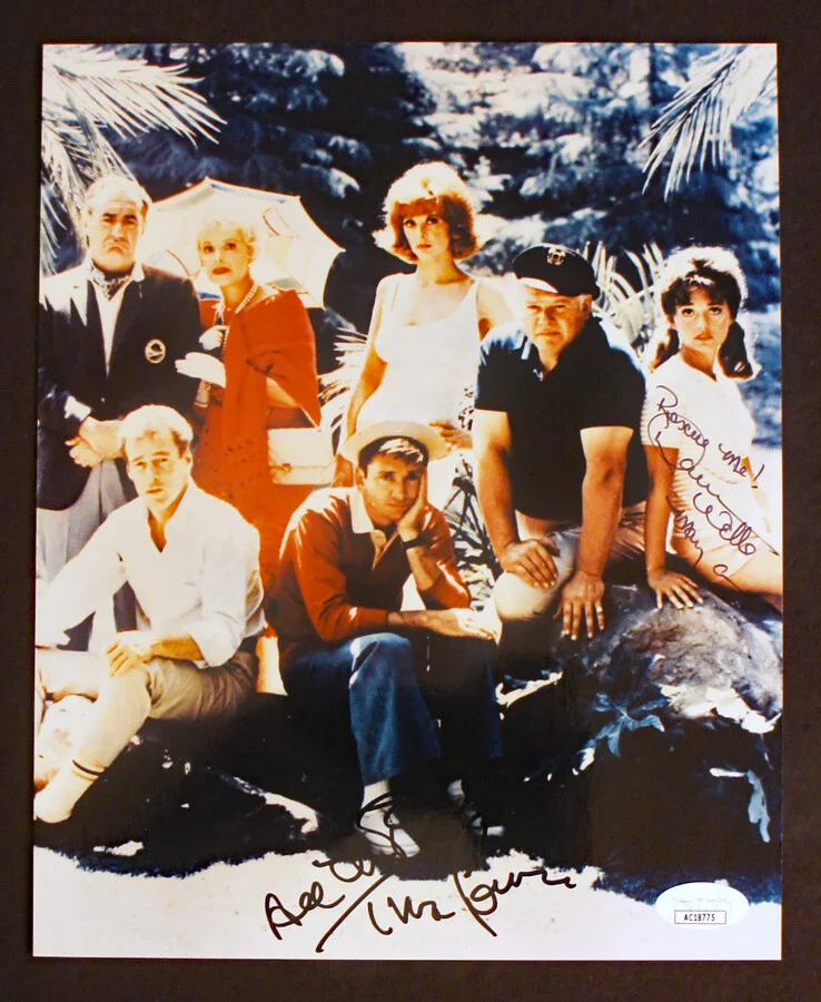 TINA LOUISE, DAWN WELLS — *JSA Cert* TINA LOUISE & DAWN WELLS SIGNED Gilligan's Island Color 8x10 Photo!, изображение 3