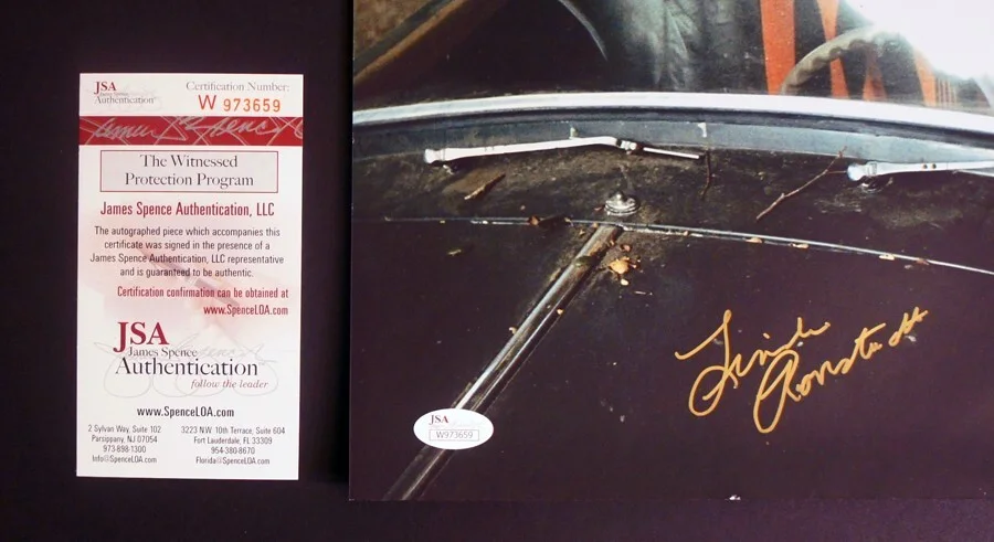 *JSA Witnessed* LINDA RONSTADT SIGNED Large 11x14 Color Photo (Stone Poneys)!, изображение 5