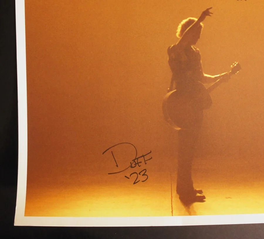 Huge DUFF McKAGAN SIGNED Litho / Poster Limited Edition (Guns 'N Roses)!, изображение 2