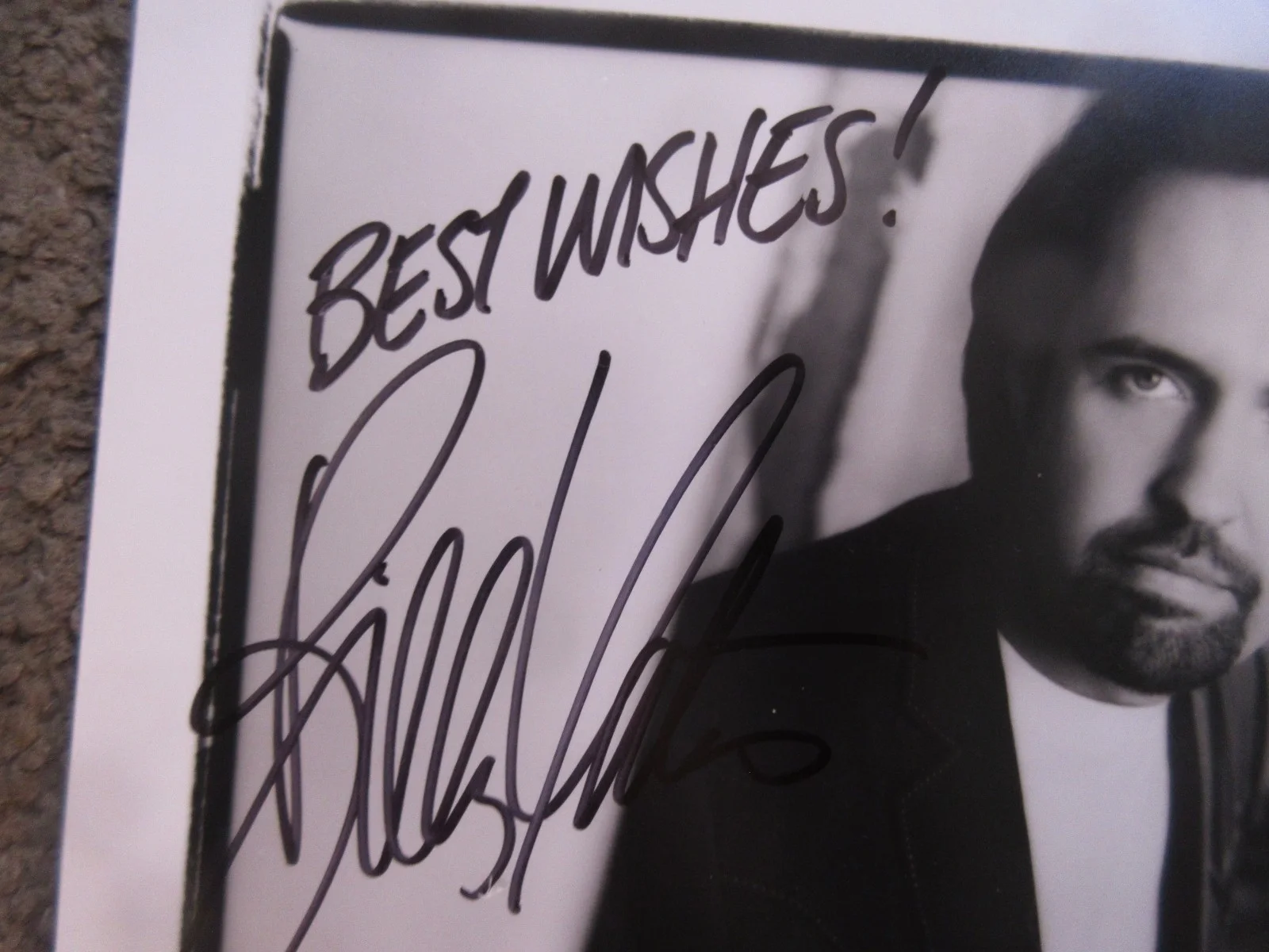 BILLY YATES COUNTRY ARTIST 1997 SIGNED 8” x 10” B&W PUBLICITY PHOTO DEBUT ALBUM, изображение 2