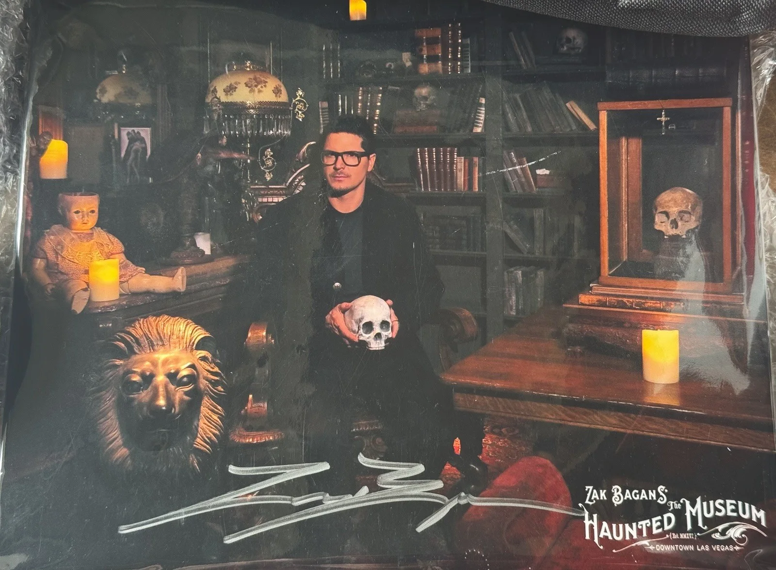 Zak BAGANS — ZAK BAGANS THE HAUNTED MUSEUM Memorabilia/ Signed Photo/ etc, 2021, image 3