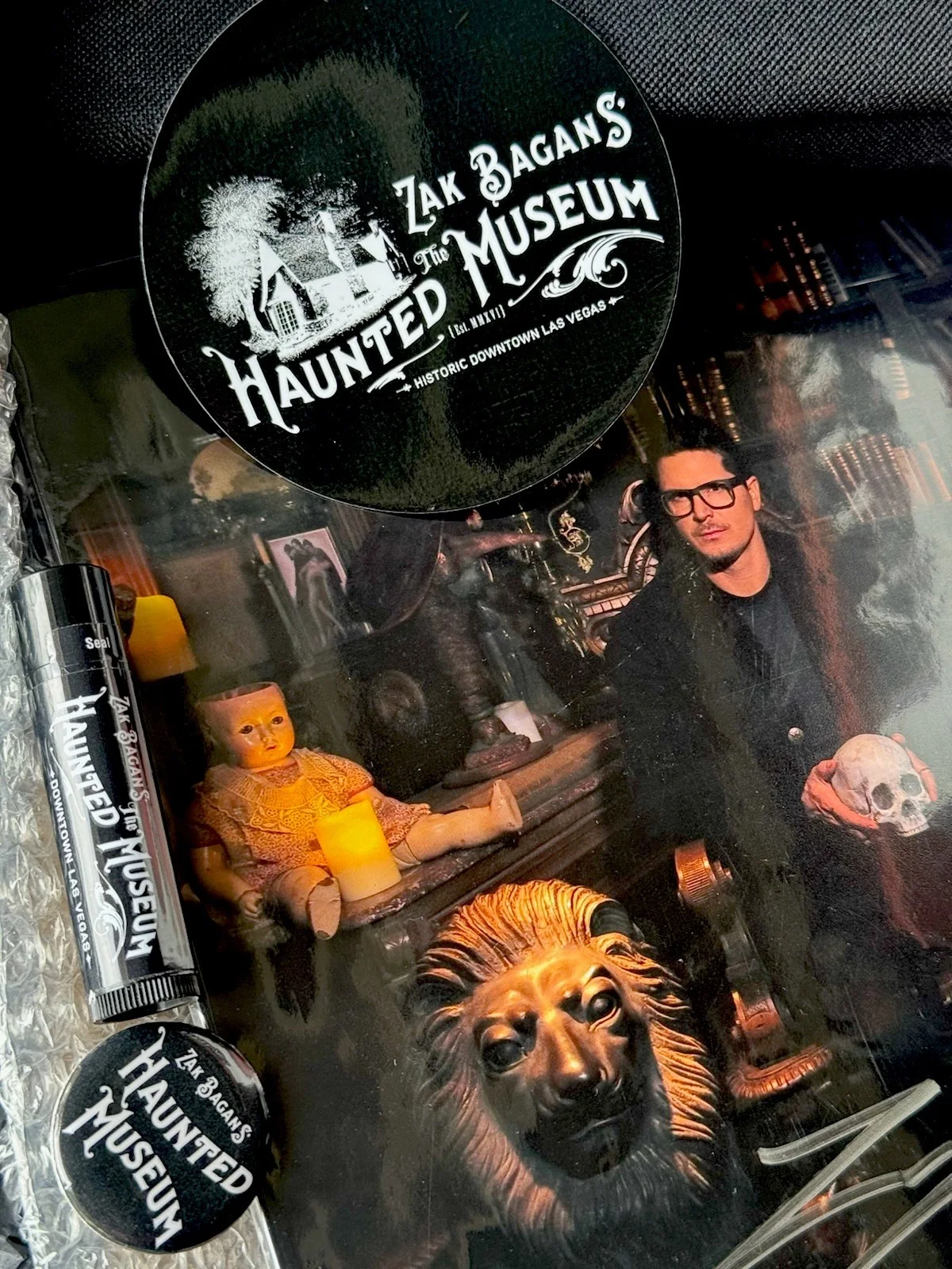 Zak BAGANS — ZAK BAGANS THE HAUNTED MUSEUM Memorabilia/ Signed Photo/ etc, 2021, image 5