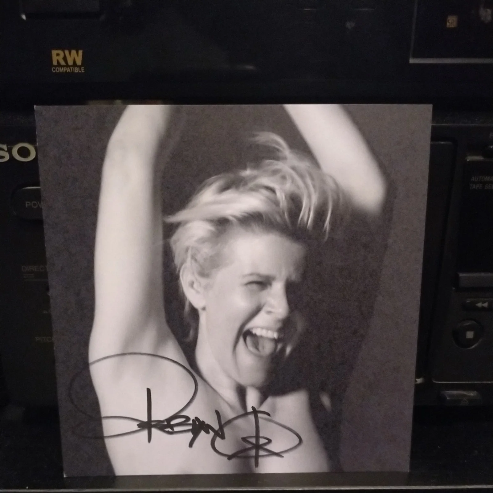 Robyn Sexistential Amazon Music Exclusive Signed Autographed CD Sold Out!, изображение 3