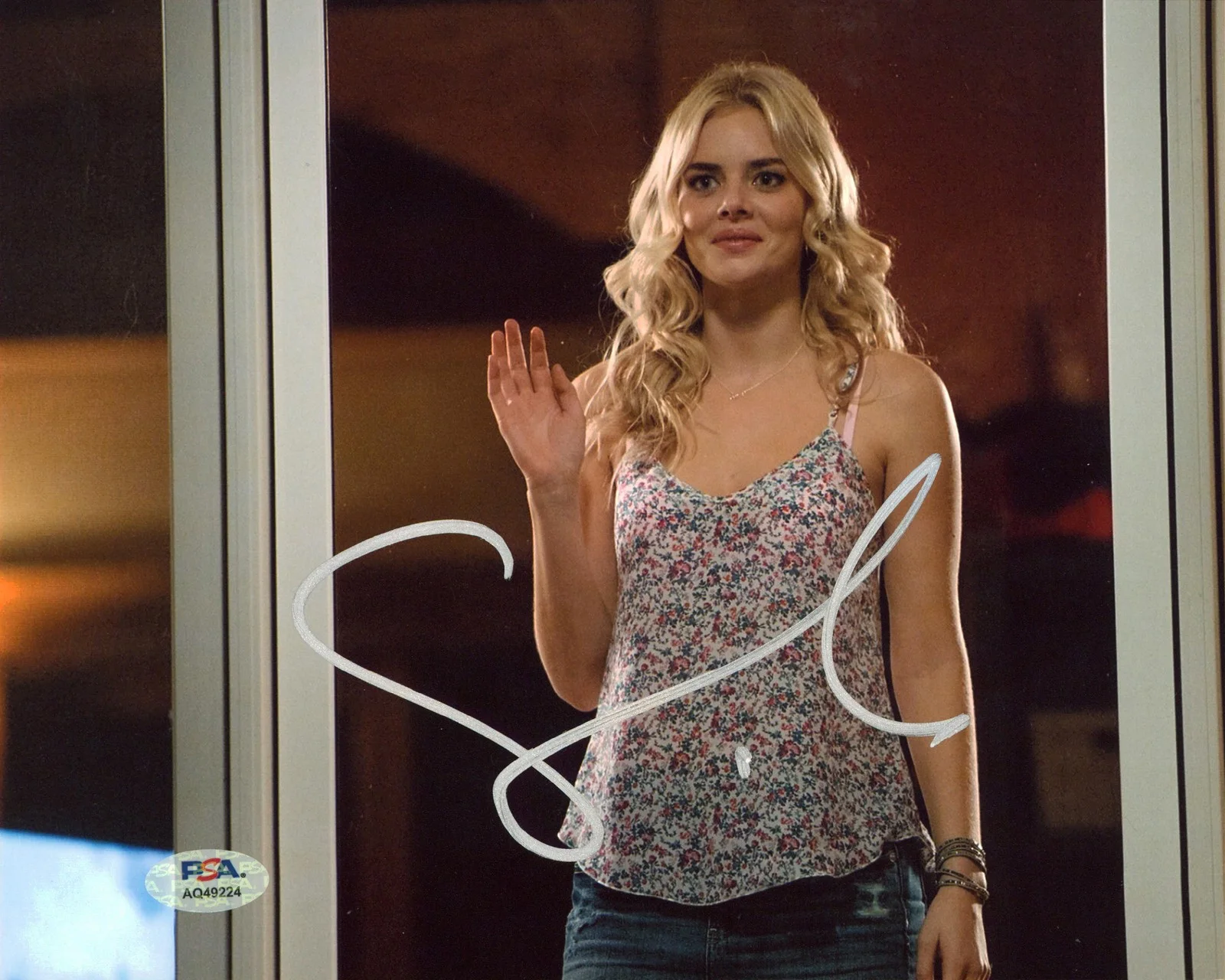 Samara Weaving — Samara Weaving Ready or Not Authentic Signed 8x10 Photo PSA/DNA #AQ49224