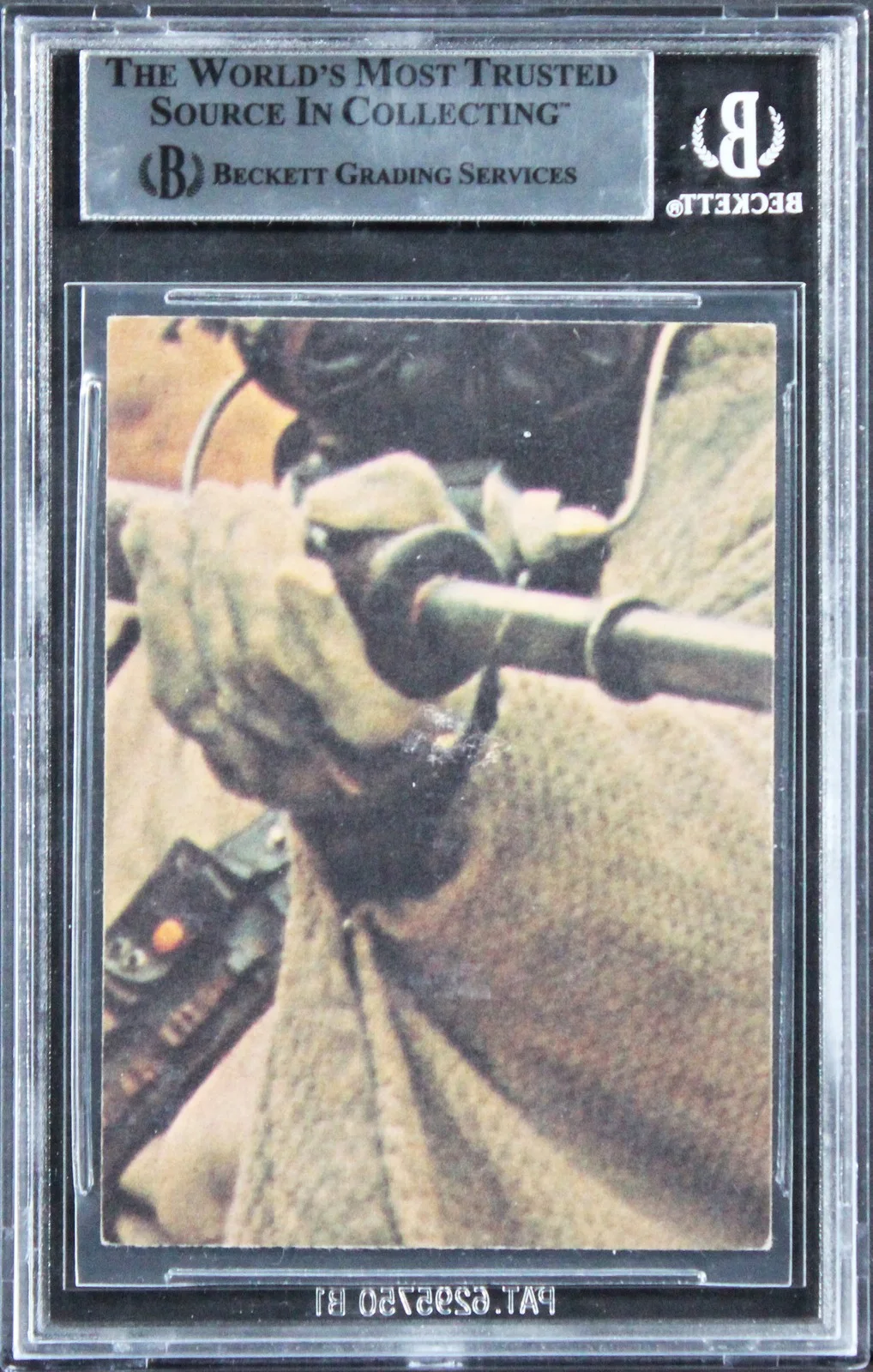 Peter Mayhew — Peter Mayhew Star Wars "Chewbacca" Signed 1977 Star Wars #128 Card BAS Slabbed, image 2