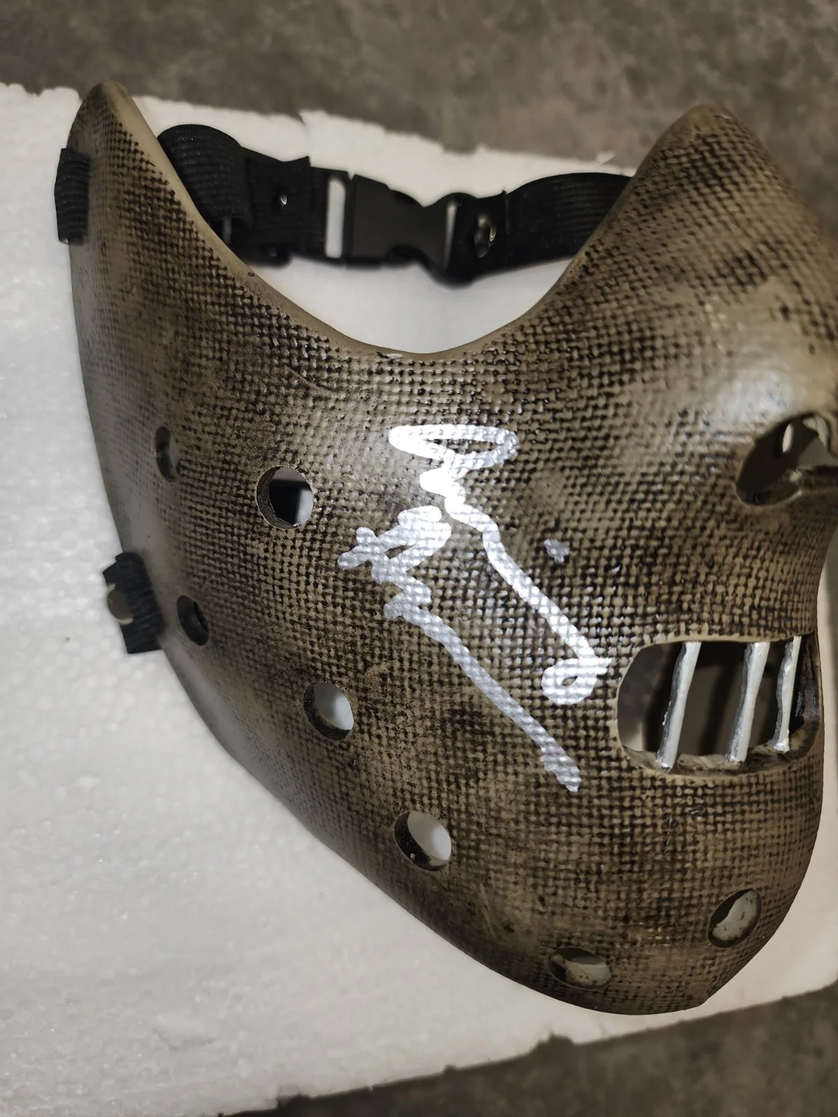 Anthony Hopkins Signed Hannibal Lecter Mask Silence Of The Lambs Rare BeckettCOA, изображение 3