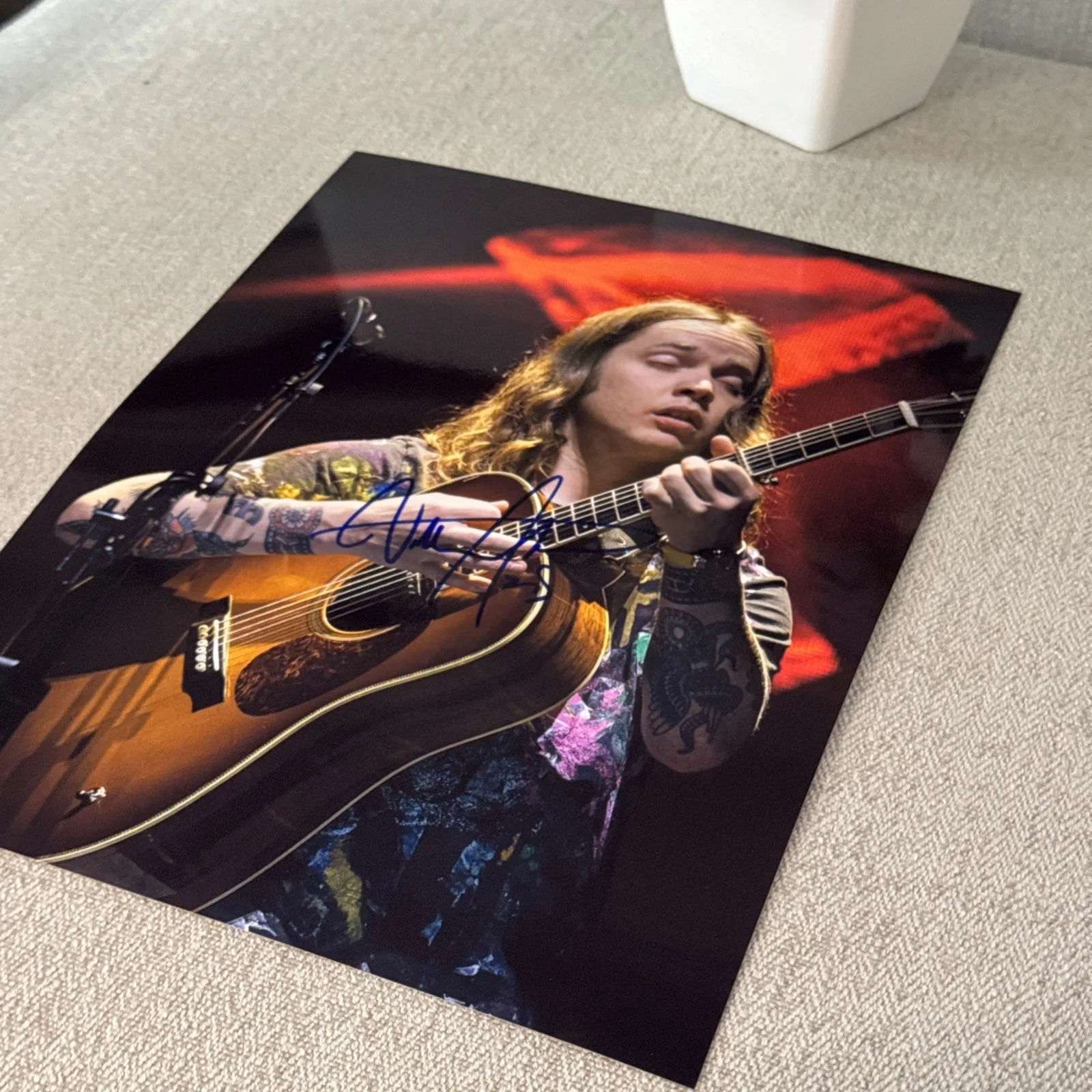 Billy Strings Signed 8x10 Auto Photo COA Guitarist w/ COA & Matching Holograms!, изображение 3