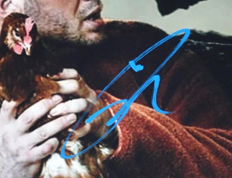 Tom Hardy — TOM HARDY AUTOGRAPHED SIGNED EDDIE BROCK "VENOM" 8 x 10 PHOTO ACOA TOPLOADER, image 2