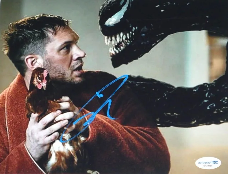 Tom Hardy — TOM HARDY AUTOGRAPHED SIGNED EDDIE BROCK "VENOM" 8 x 10 PHOTO ACOA TOPLOADER, image 4