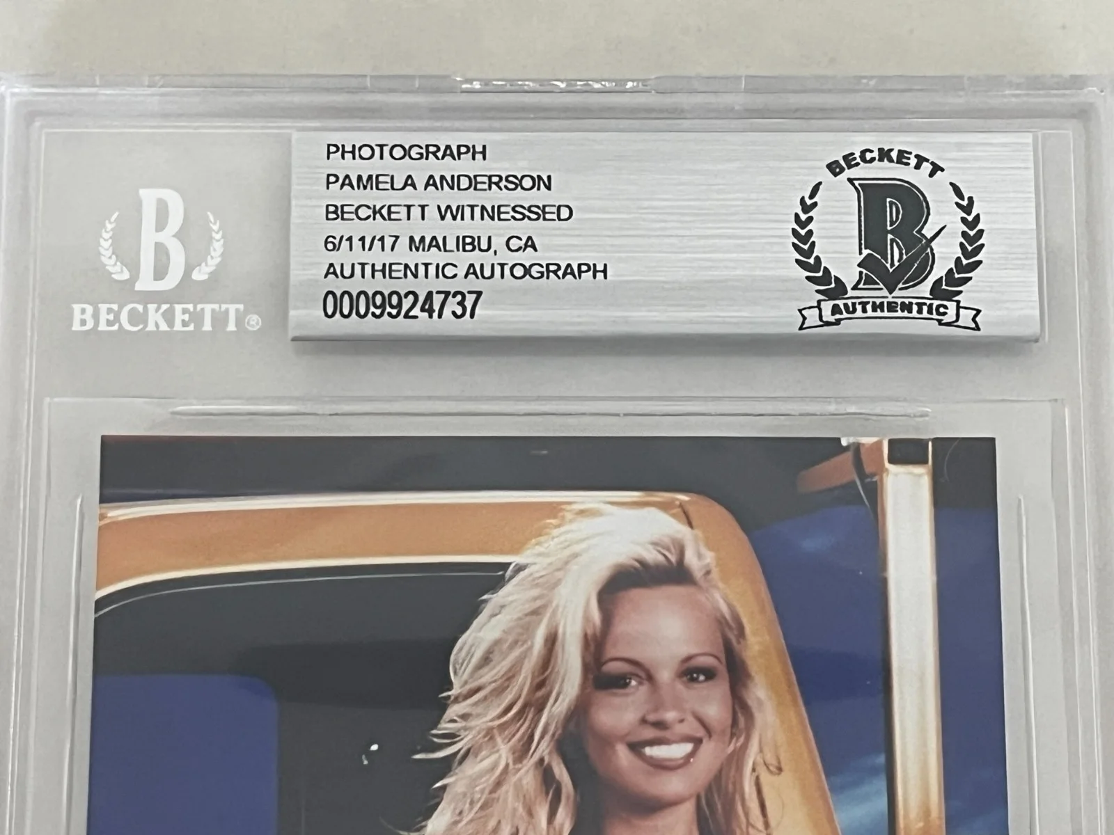 Pamela Anderson — Pamela Anderson Signed 3.5x5 Photo / Beckett Witnessed / Baywatch C.J. Parker, изображение 3