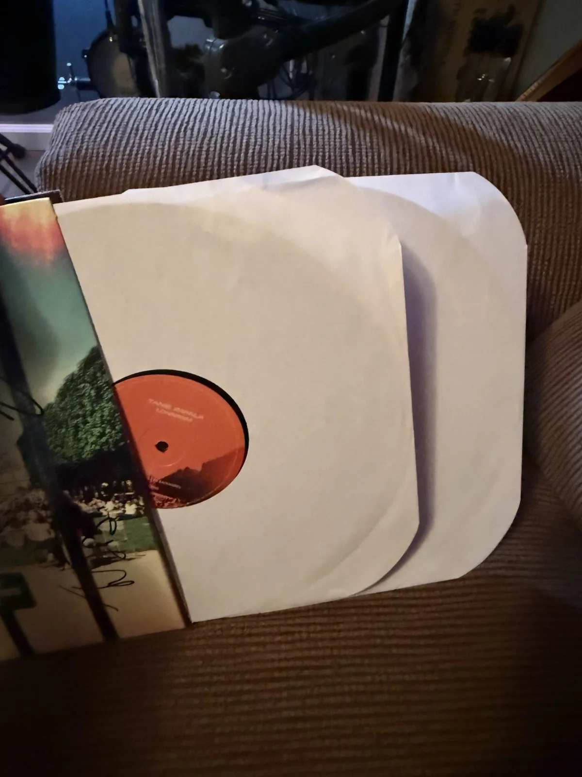 LP de vinilo autografiado por Tame Impala “Lonerism” firmado por Kevin Parker Whole Band, изображение 2