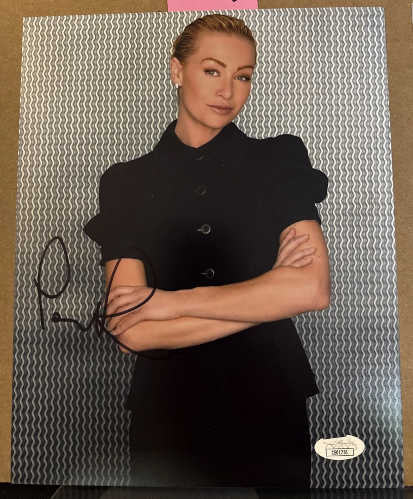 Portia De Rossi — Portia De Rossi Autographed Signed Sexy Ellen 8x10 photo JSA COA