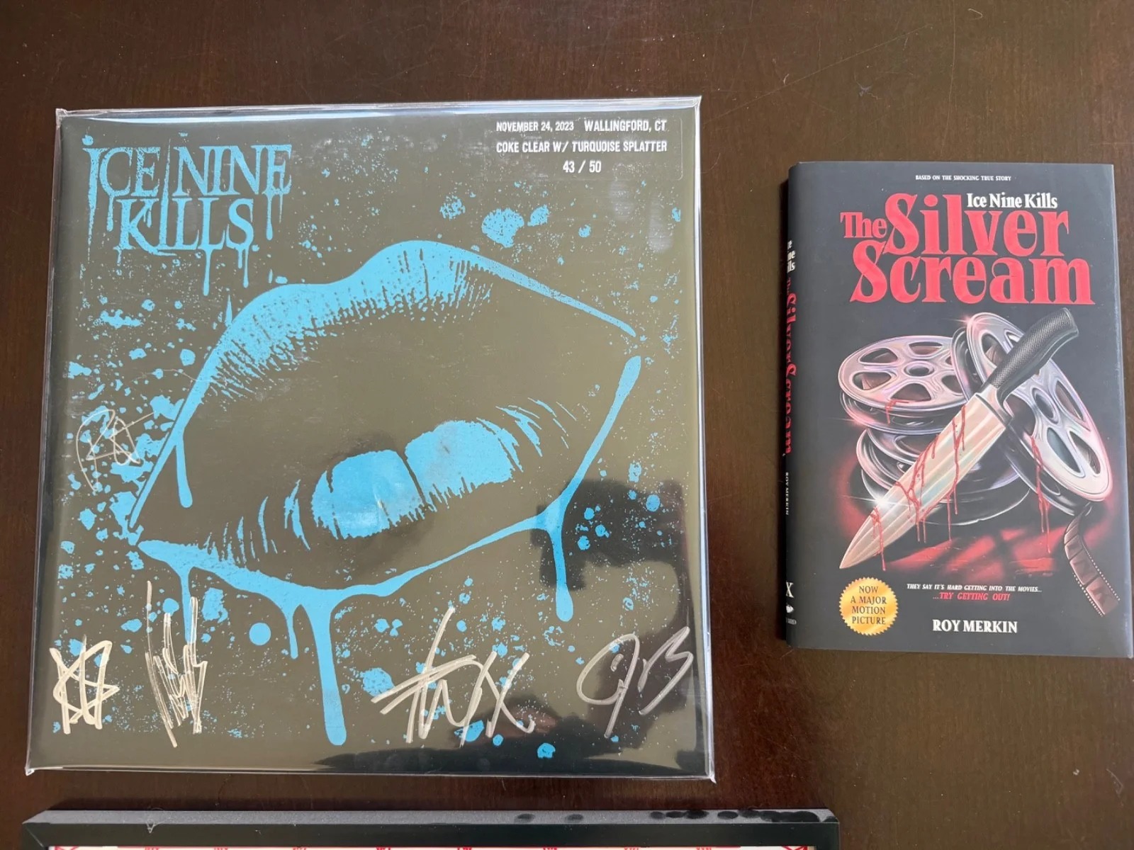 Ice Nine Kills SIGNED Kiss of Death Tour Vinyl + Signed Book + Signed Poster, изображение 2