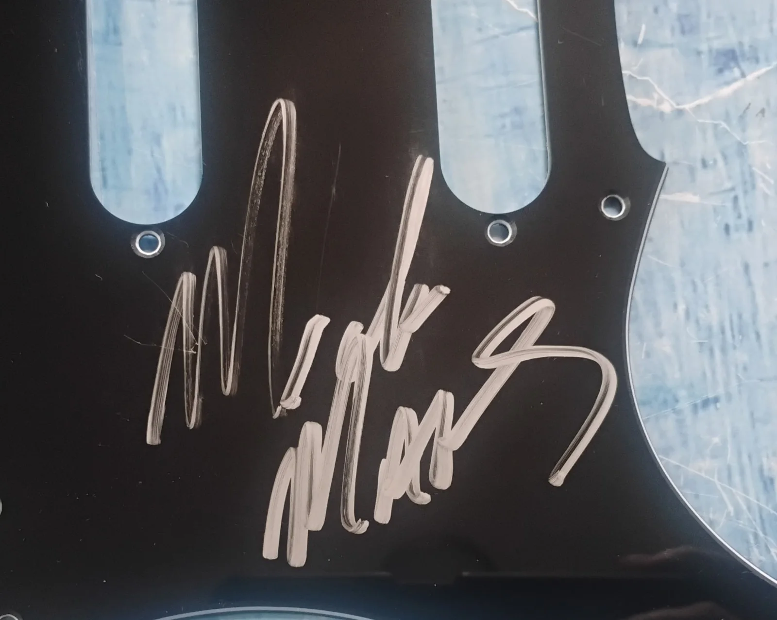 Mick Mars Hand Signed Autograph Guitar Pick Guard COA Motley Crue NO US TARIFFS, image 3