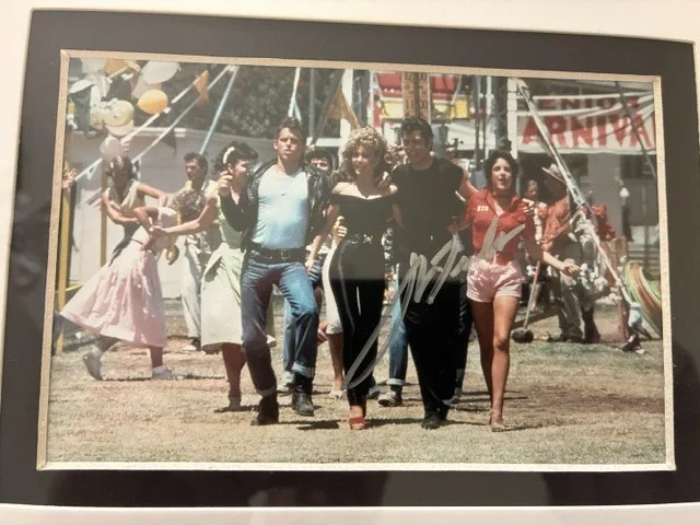 JOHN TRAVOLTA — JOHN TRAVOLTA SIGNED PICTURE NO COA, image 2