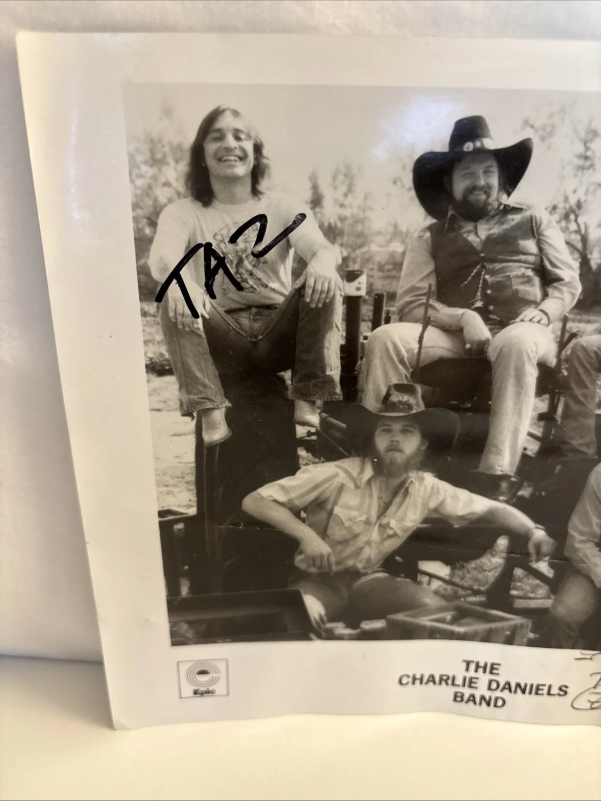 1978 Charlie Daniel’s Band Signed BW 8x10 Photo, изображение 2