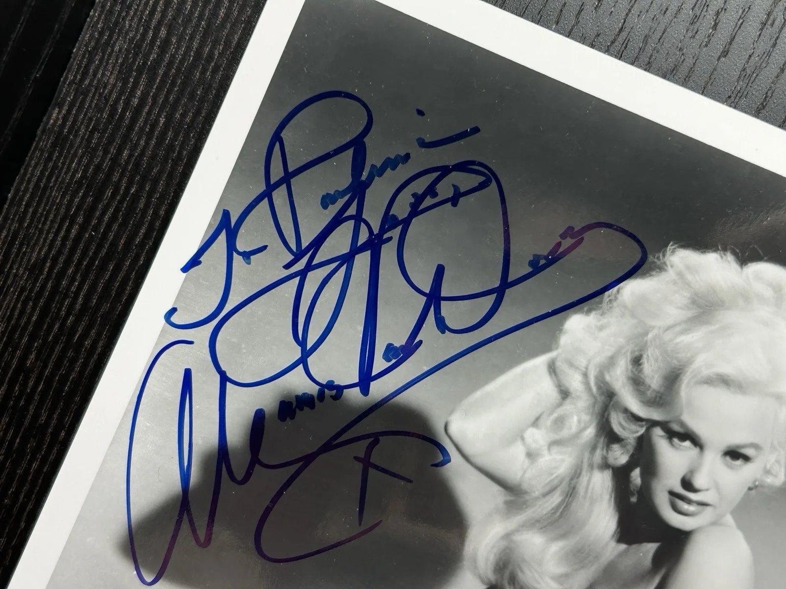 Mamie Van Doren — MAMIE VAN DOREN SIGNED 8x10 PHOTO Original Autograph JSA COA Hollywood Bombshell, image 3