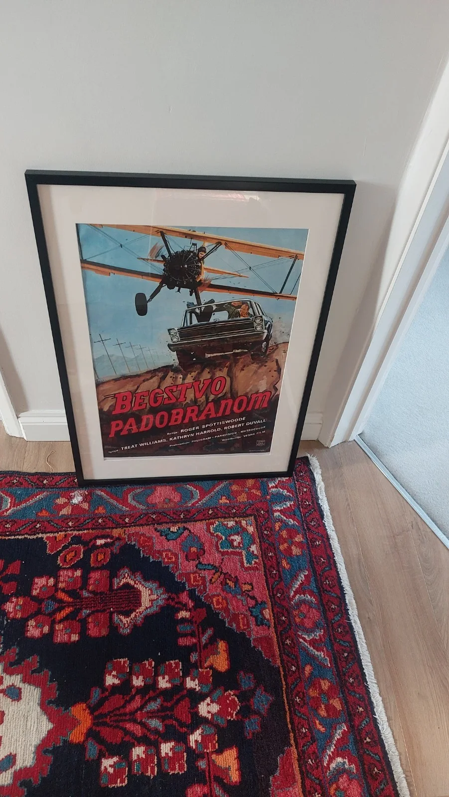 Vintage Yugoslav “Begstvo padobranom” (The Pursuit of D. B. Cooper) Poster 1981, изображение 2