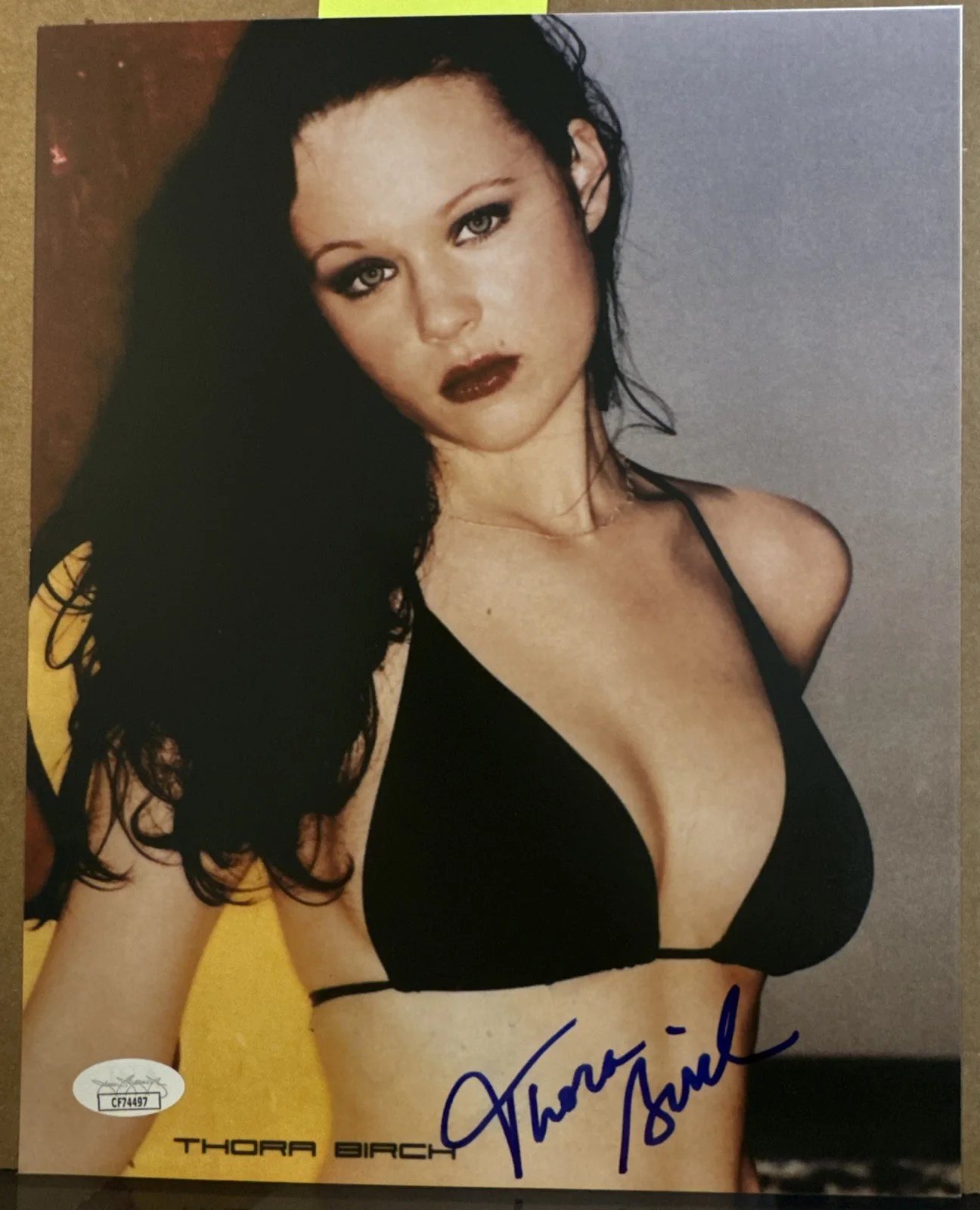 Thora Birch — THORA BIRCH SIGNED AUTOGRAPHED 8x10 PHOTO RARE JSA Sexy