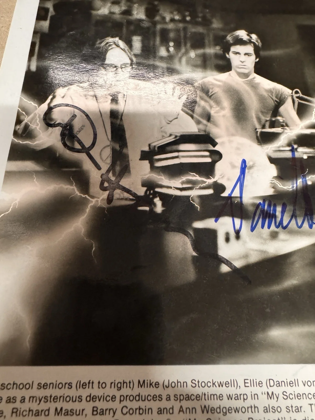 My Science Project Signed Cast Photo. Dennis Hopper John Stockwell Fisher Steven, image 5