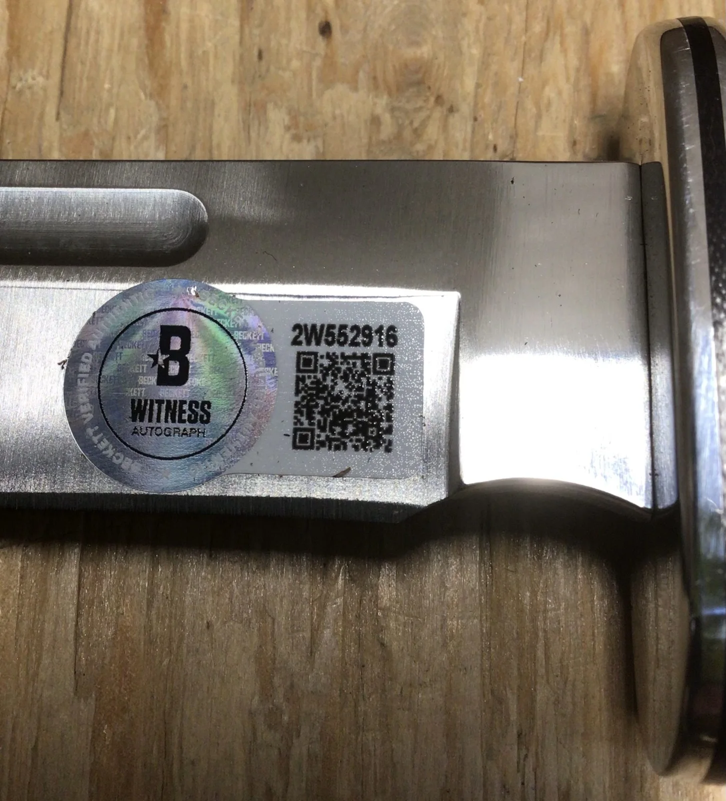 Henry Winkler — Henry Winkler Autographed Signed Buck 120 Knife Scream Ghostface Himbry Beckett, изображение 2