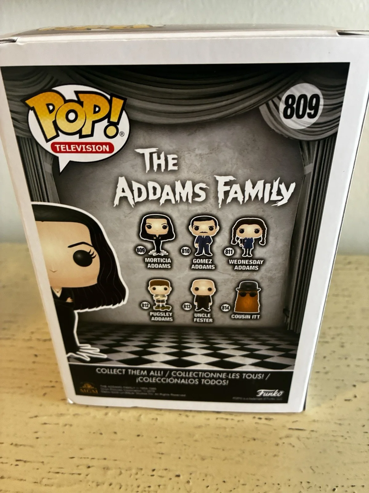 Anjelica, Huston — Anjelica Huston , Signed Autographed ,Addams family Morticia Addams , Funko POP, изображение 3