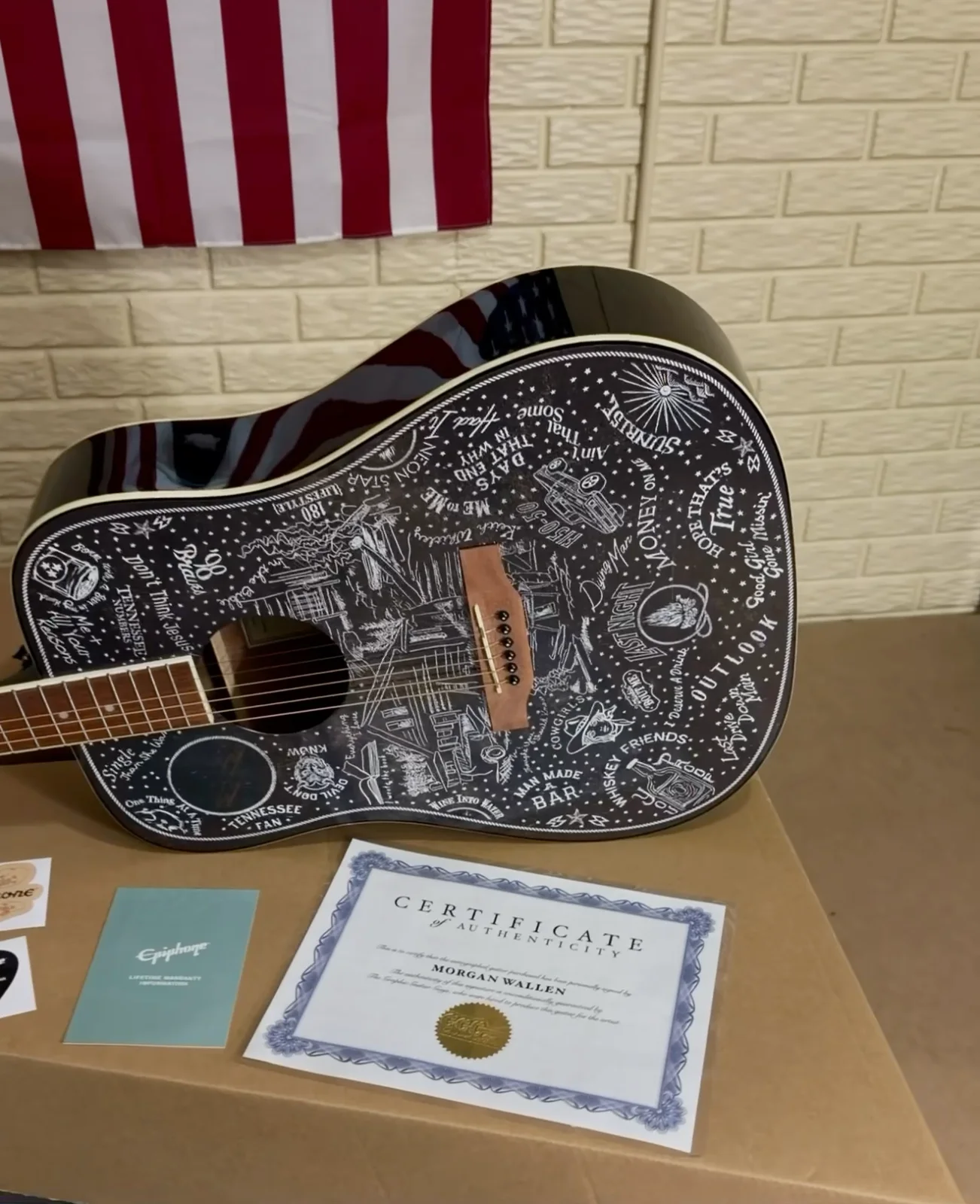 Morgan Wallen Signed Epiphone Guitar Gold Autograph Knoxville Hometown COA, изображение 2