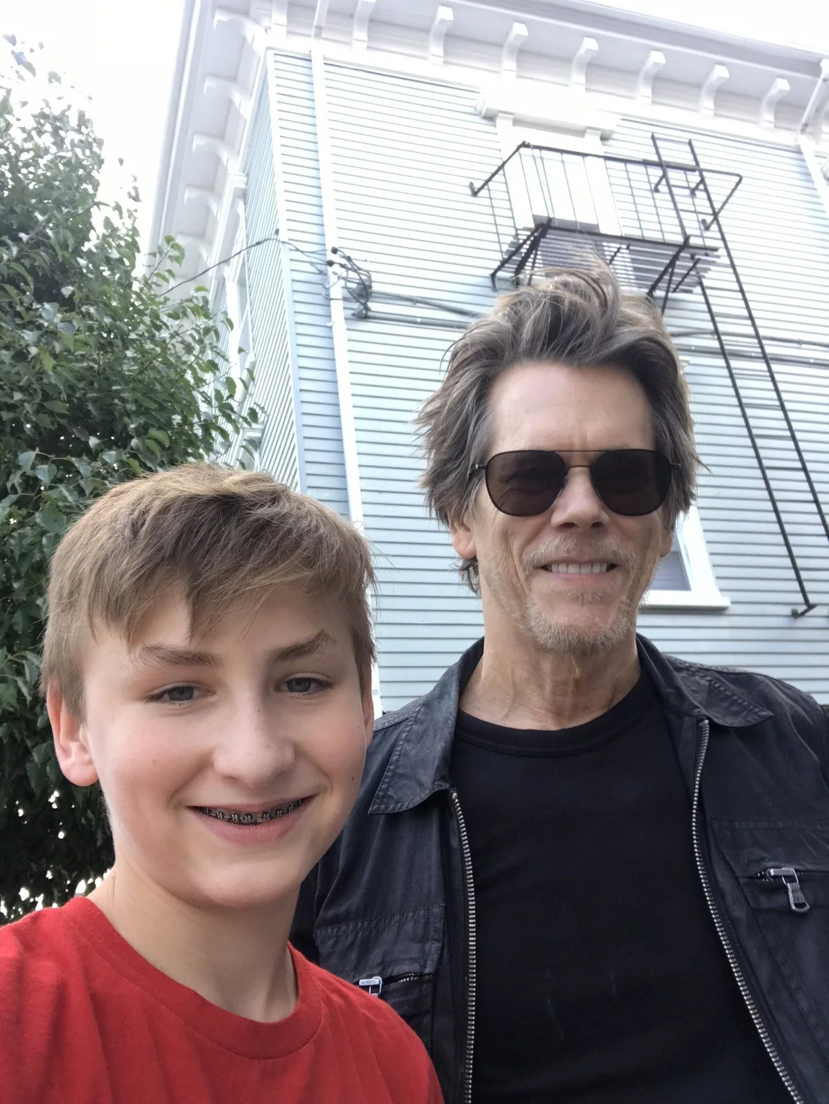 Kevin Bacon — Kevin Bacon Autographed 2011 X-Men First Class Sebastian Shaw 8x10 Photo w/proof, изображение 3