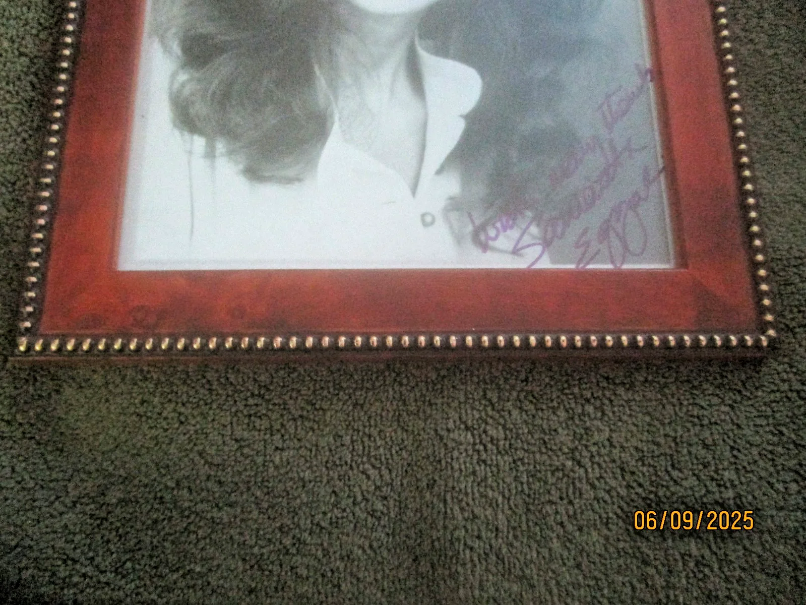 Samantha Eggar — SAMANTHA EGGAR GLAMOUR PHOTO, (signed, mint in lovely wooden frame), изображение 3