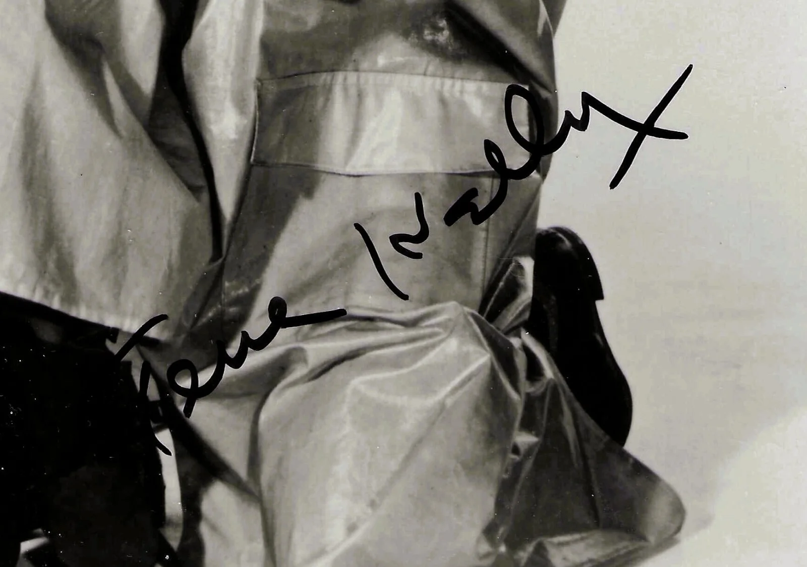GENE KELLY, DEBBIE REYNOLDS — SINGING IN THE RAIN cast autographs GENE KELLY, DEBBIE REYNOLDS 8x10, изображение 3