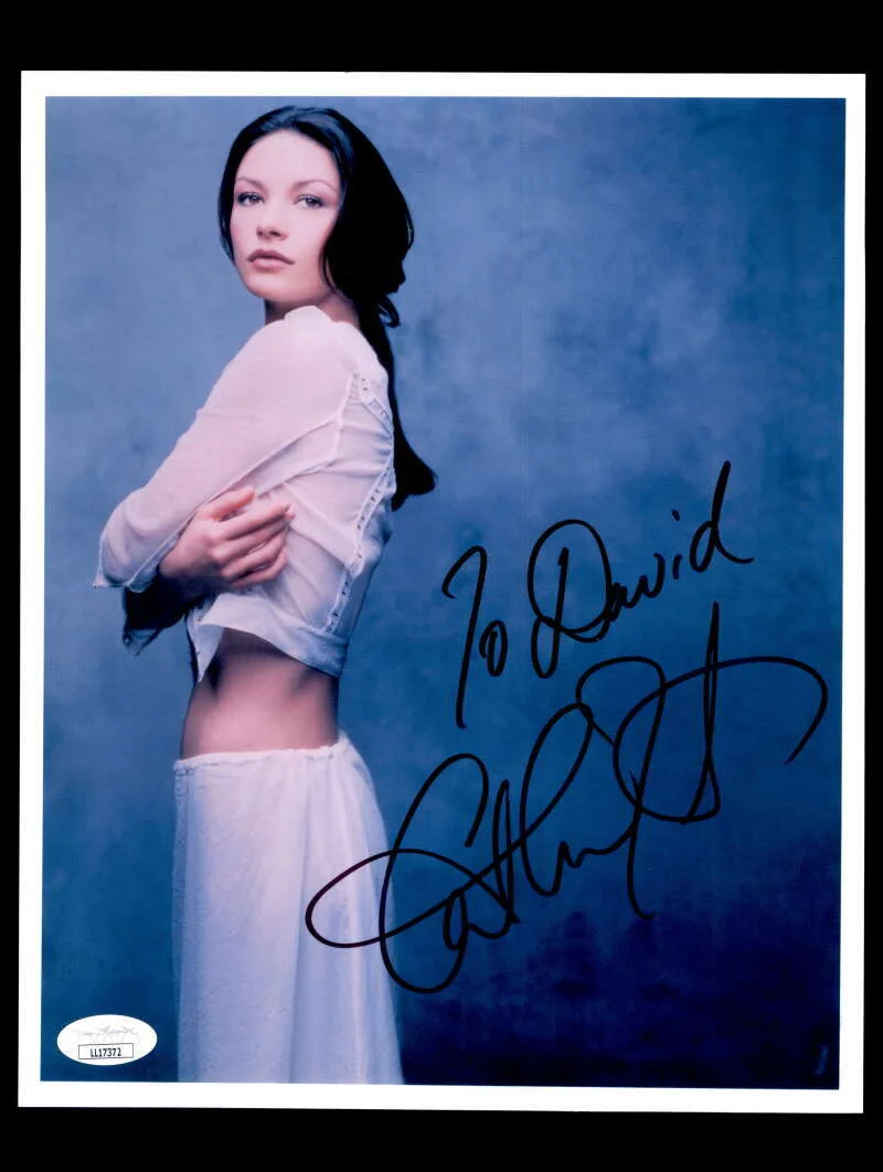 Catherine Zeta Jones — Catherine Zeta Jones JSA Coa Signed 8x10 Photo Autograph