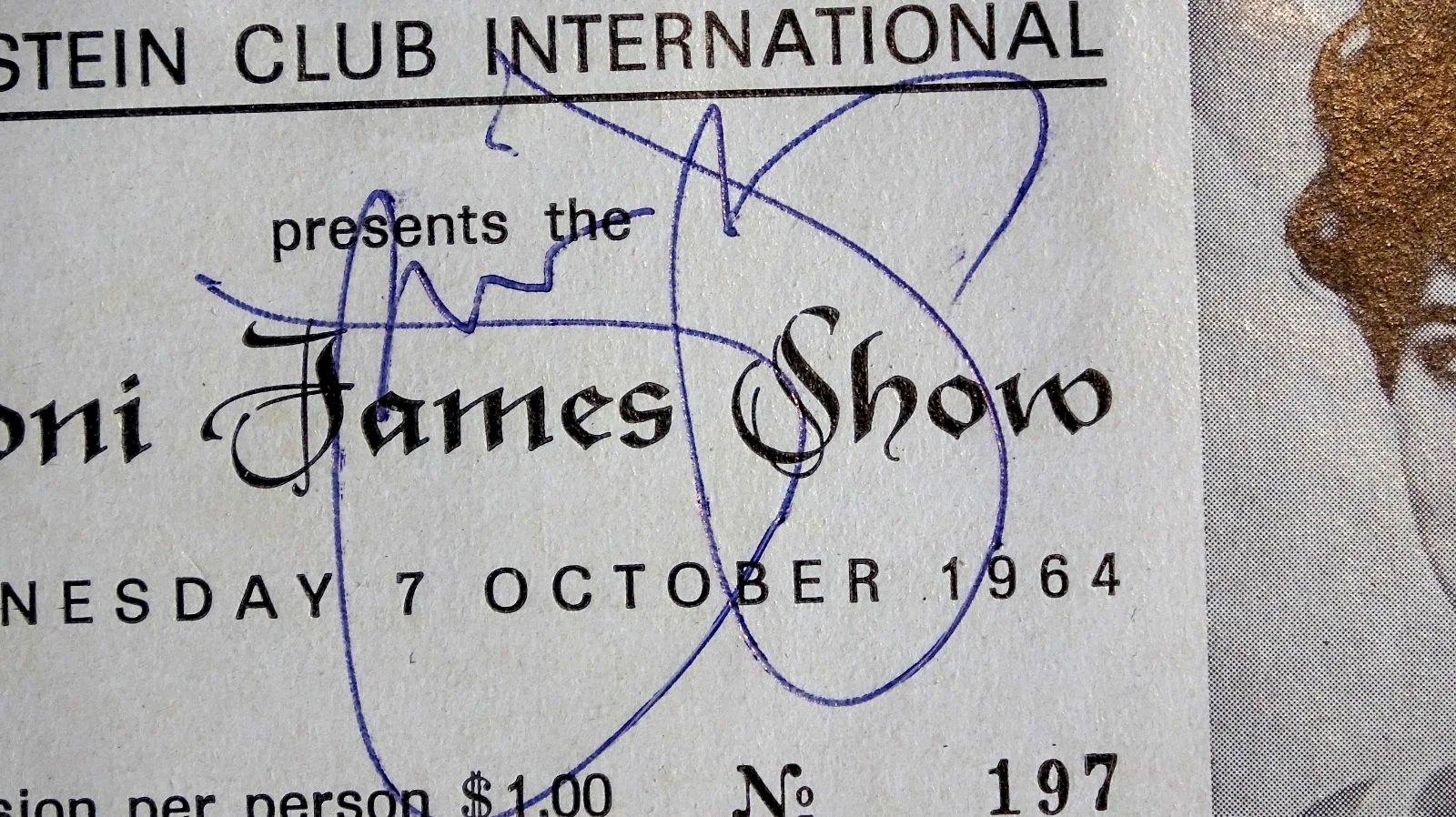 TONI JAMES — 1964 RAMSTEIN CLUB Germany Singer TONI JAMES SHOW Signed Ticket Autograph Music, изображение 2