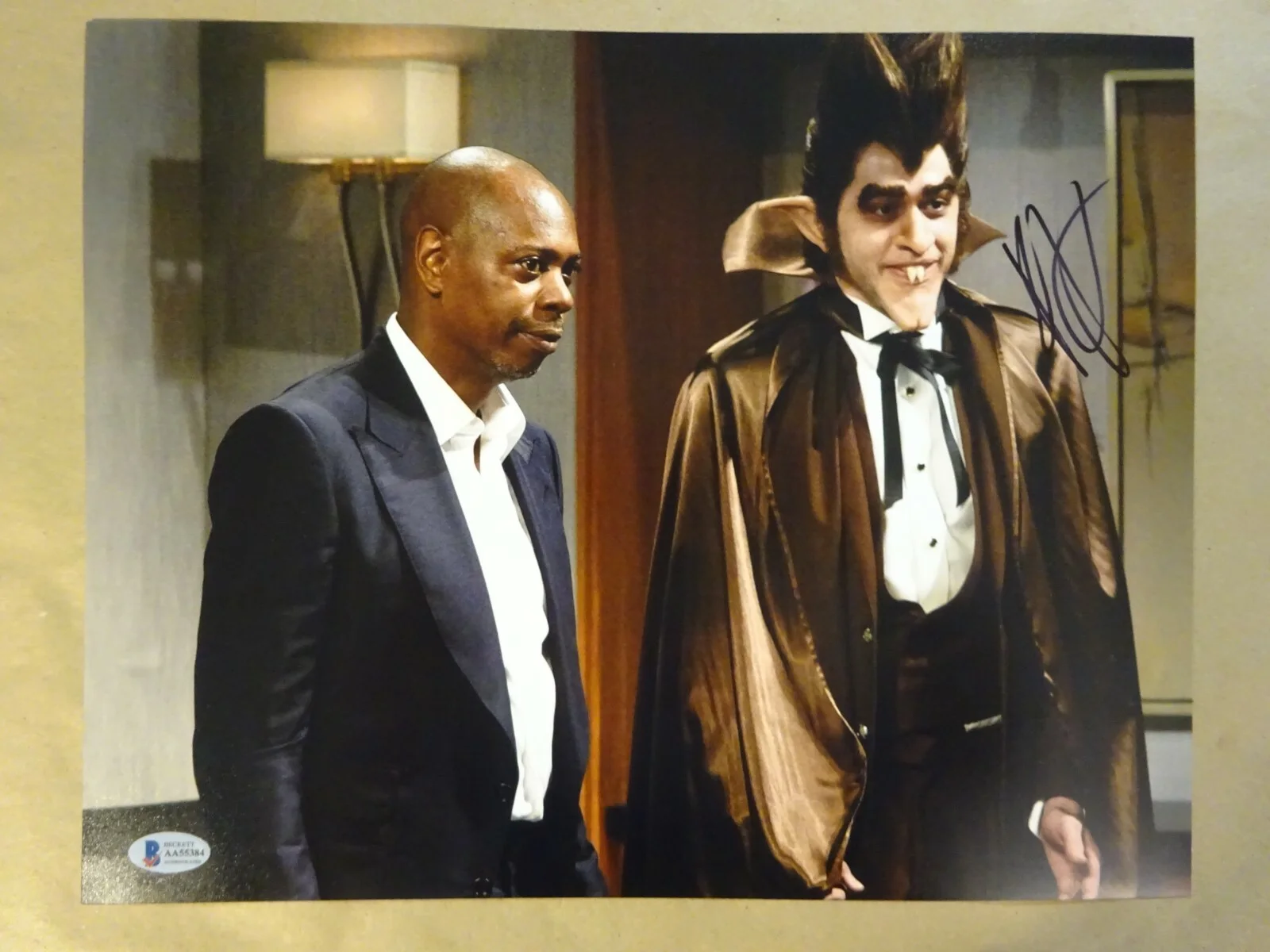 Pete Davidson — Signed PETE DAVIDSON Autographed Photo Saturday Night Live 11X14 BECKETT COA, image 2