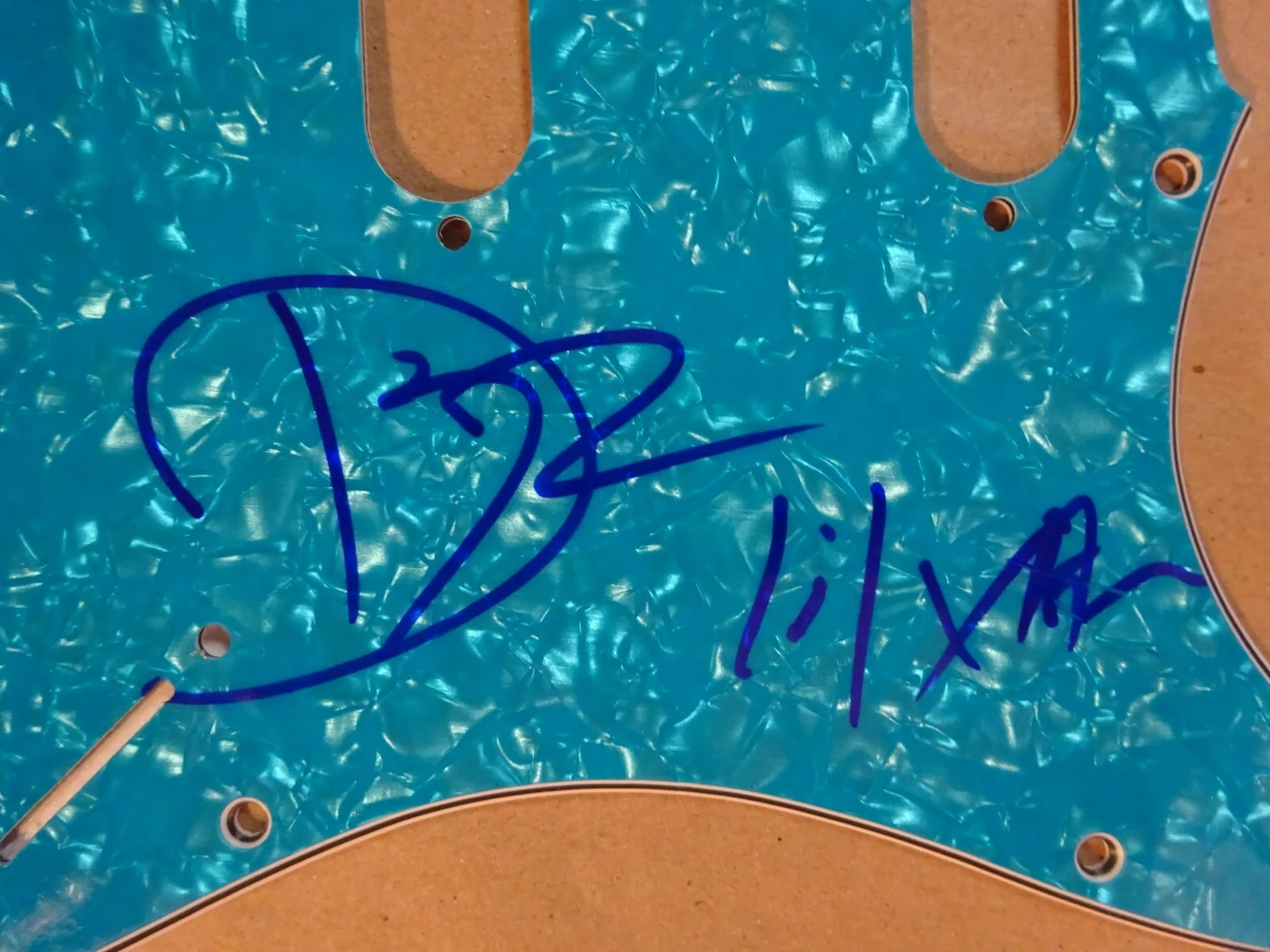 Signed DIEGO LEANOS Autographed Blue Guitar Pick Guard LIL XAN BECKETT BAS COA, изображение 4