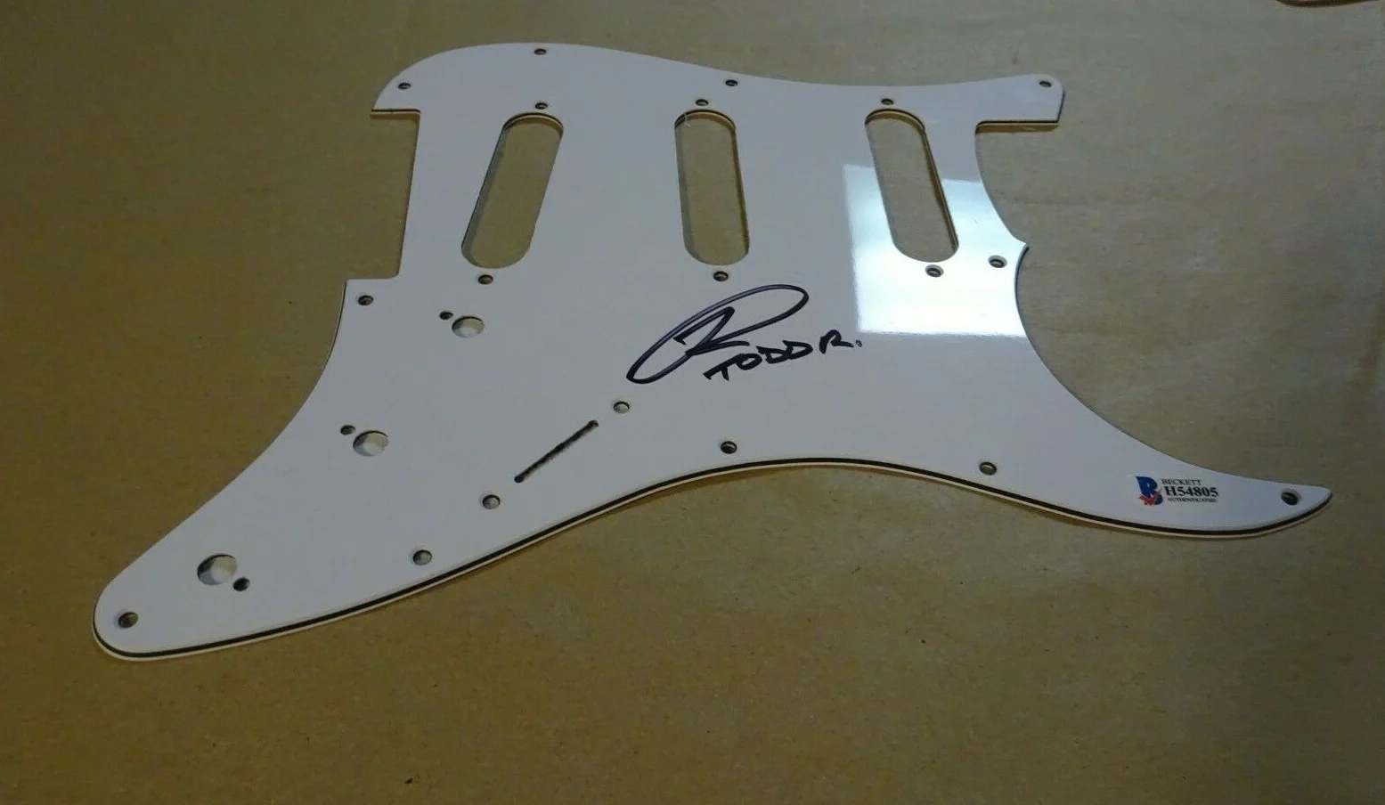 Signed TODD RUNDGREN Autographed Guitar Pick Guard BECKETT BAS COA, image 3